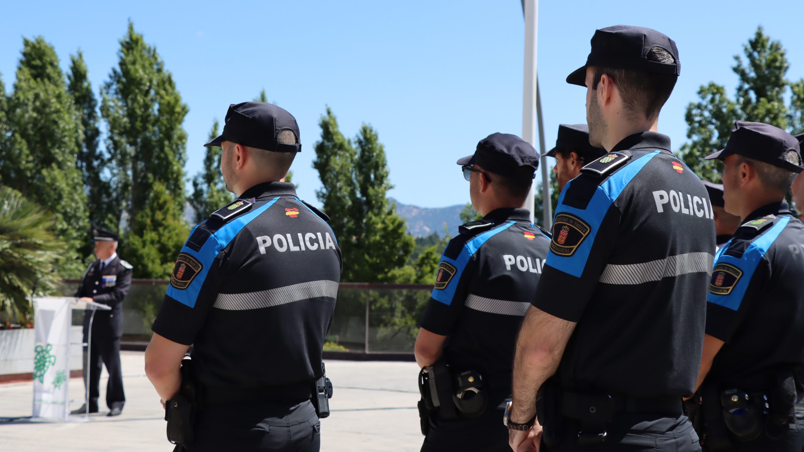 Galapagar reconoce la valiosa labor de su Policía Local con un emotivo homenaje