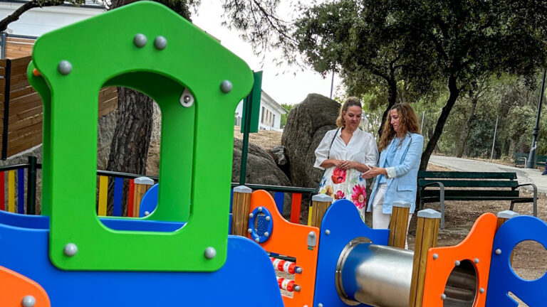 Estreno de Moderno Parque de Juegos para los Niños de La Navata tras Renovación
