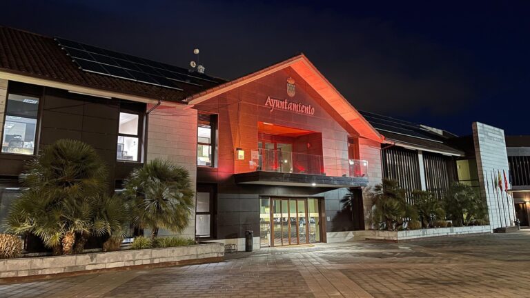 Galapagar se Tíñe de Rojo en Honor al Cumpleaños del Rey: Celebración Municipal