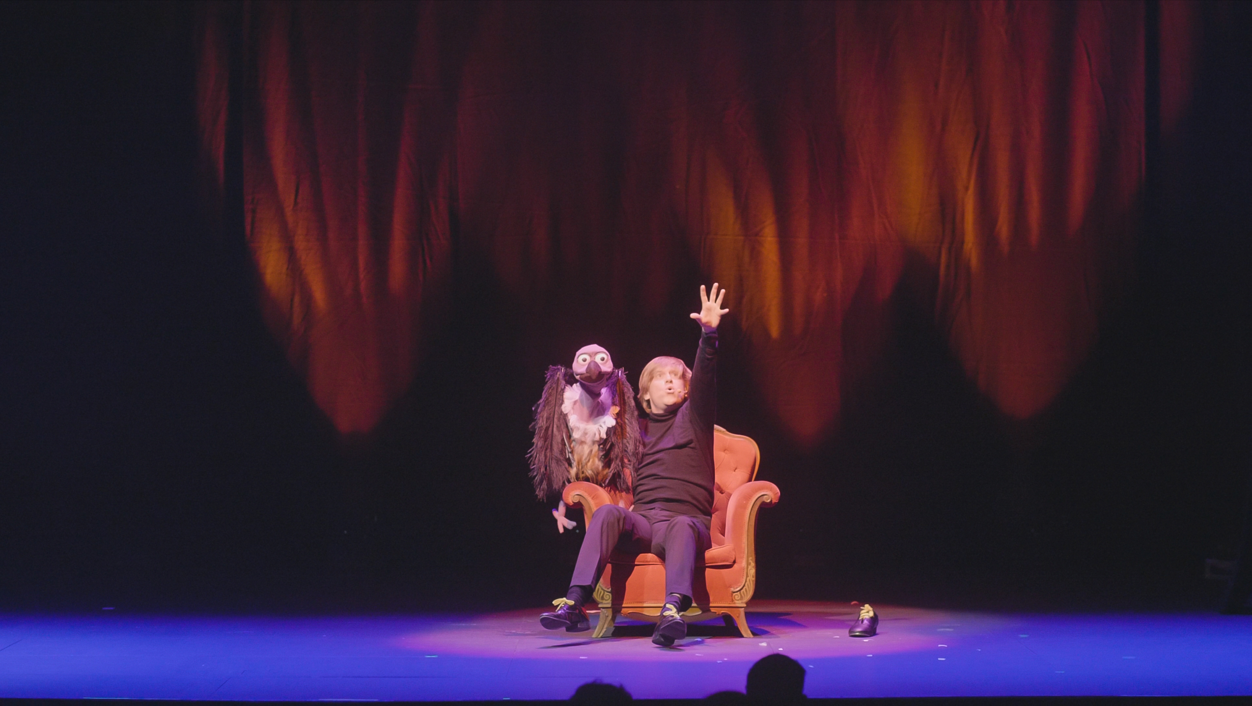 Diviértete en familia con un espectáculo de risas, magia y ventriloquía en el Teatro Jacinto Benavente