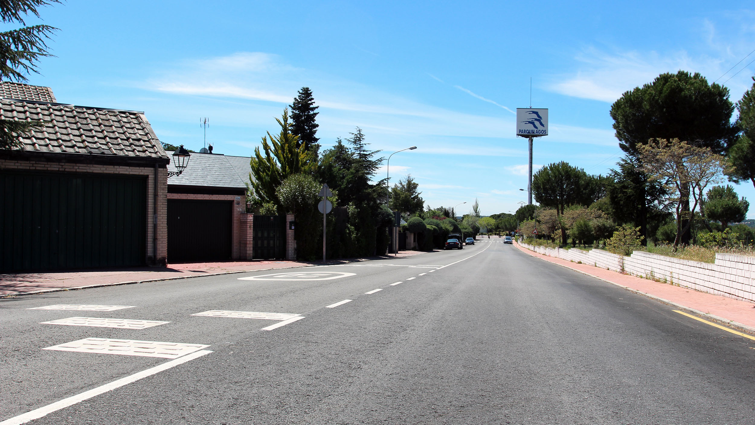 Plan de Urbanización: Nuevas Zonas Deportivas y Asfaltado de Calles en Parquelagos