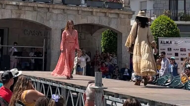 Desfiles, exposición de productos y exhibiciones deportivas en la II Feria del Bienestar y la Moda de Galapagar