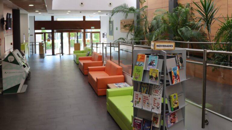 La Biblioteca Ricardo León recupera su horario habitual en julio