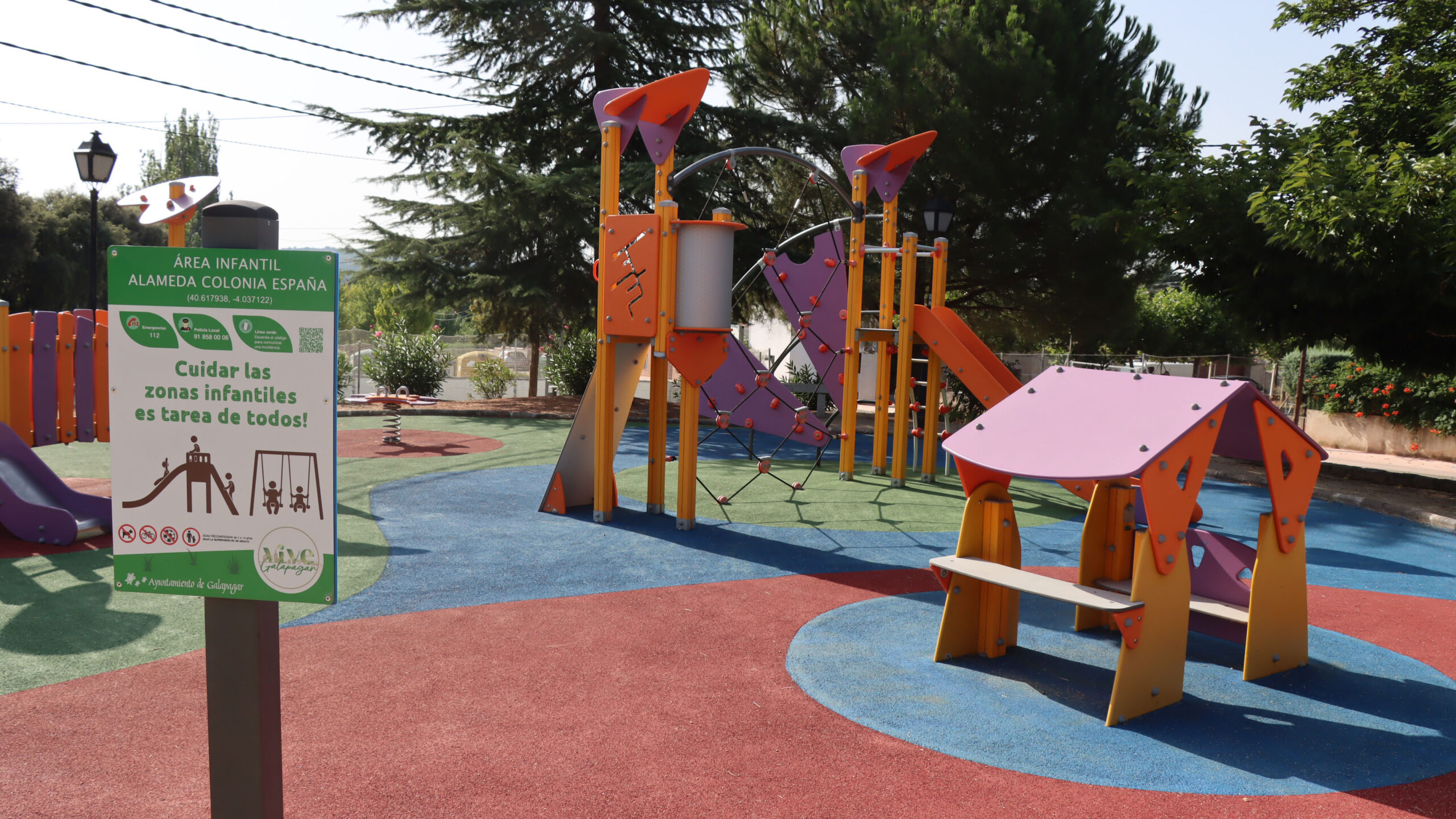 Galapagar finaliza la renovación del suelo y mobiliario en sus parques infantiles