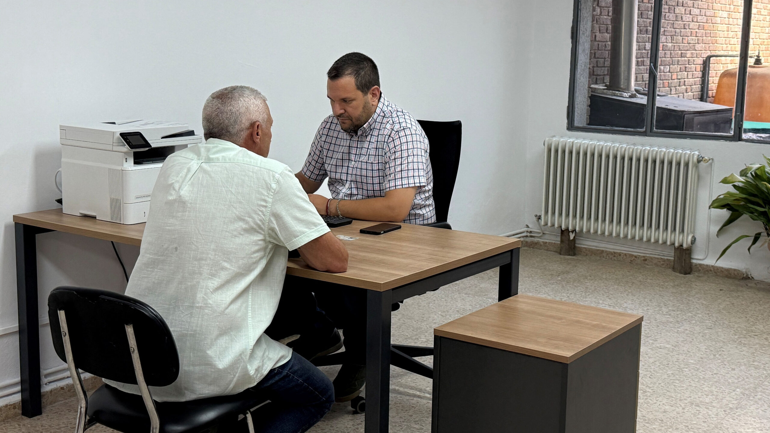 La atención presencial llega a las urbanizaciones de Galapagar con nuevo servicio