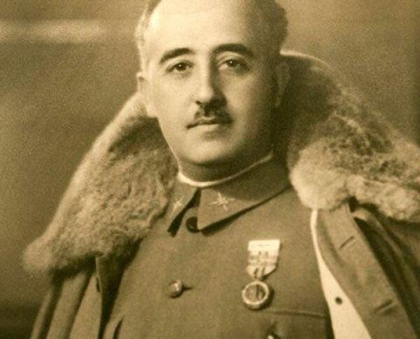 El general Franco y la sombra del tiempo
