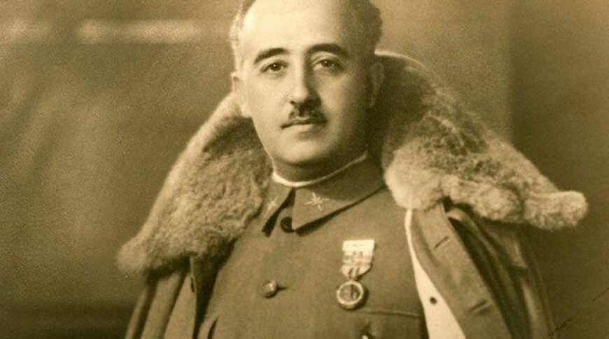 El general Franco y la sombra del tiempo