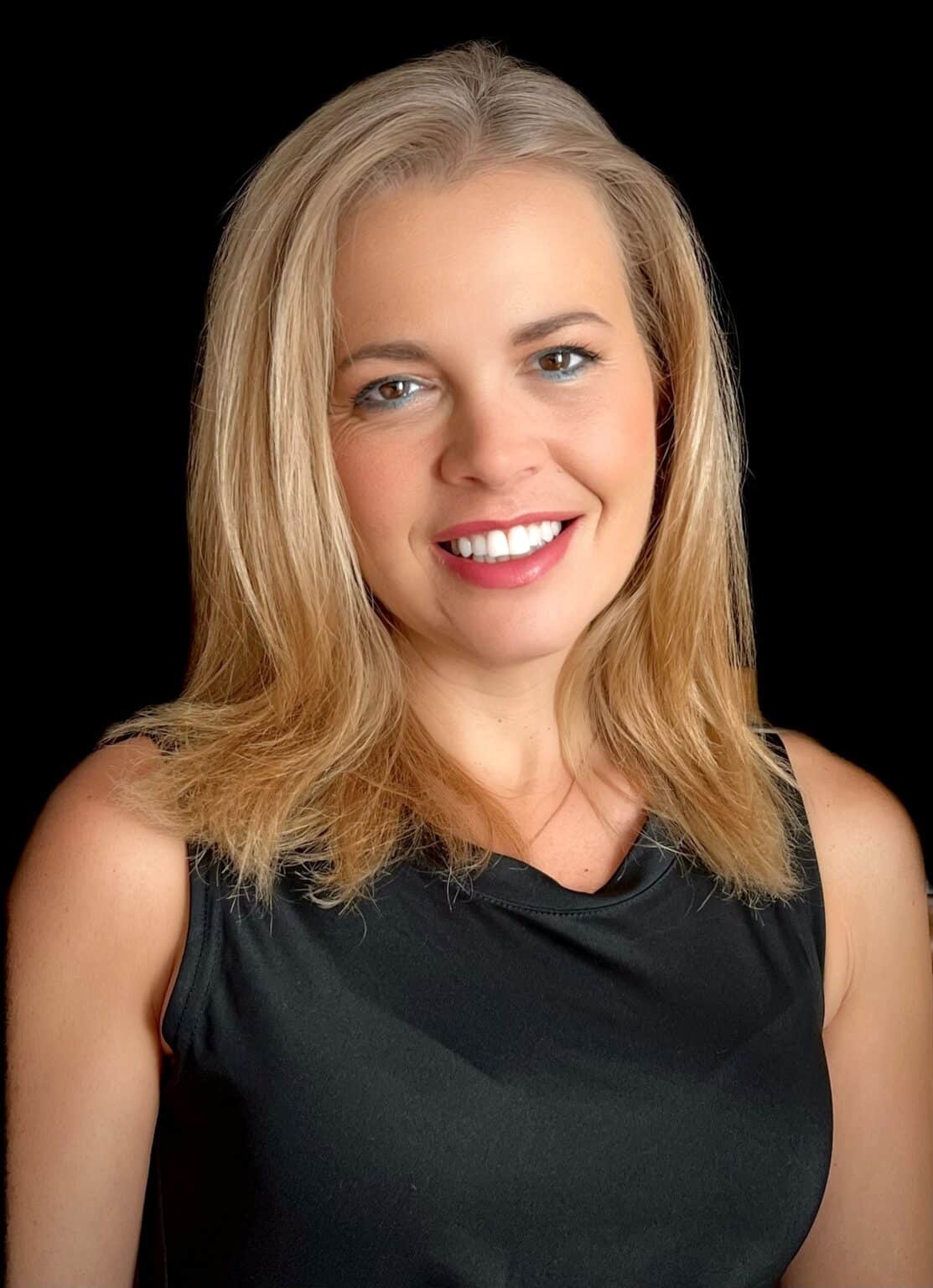 Gemma Cuena revoluciona la forma de sobrevivir al caos contable, fiscal y laboral con humor, claridad y bienestar