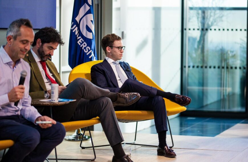 El prestigioso economista Diego García del Río participó junto a Néstor Camarillo, Senador de la República Méxicana, en una ponencia sobre inversión y economía en la prestigiosa IE University