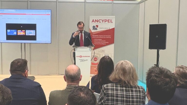 Revolucionando la Educación Digital: Cómo la Inteligencia Artificial Redefine el Aprendizaje en DIGIeLEARNING