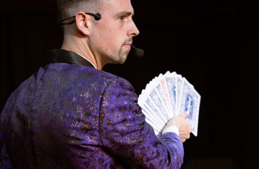 Alexander Main presenta el espectáculo La Magia Existe en Madrid